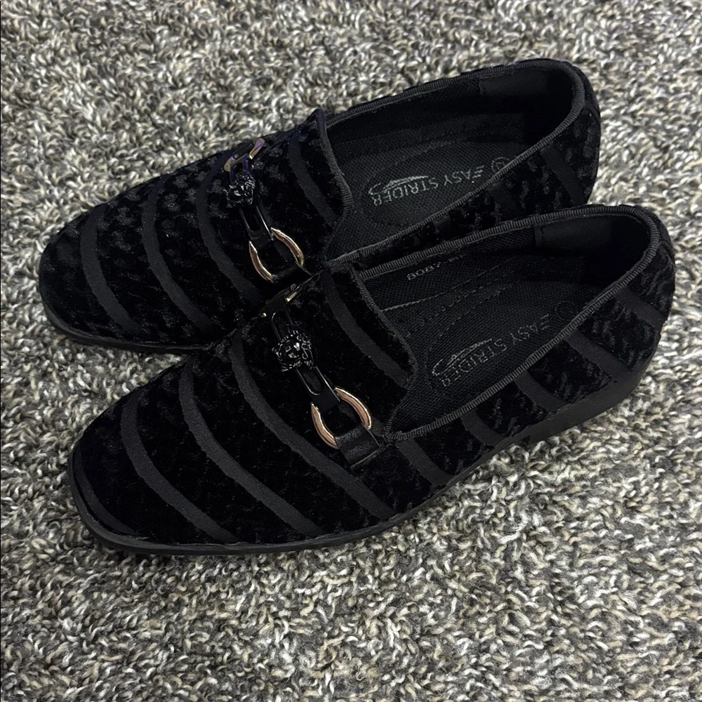 Boys Easy Street Black Loafers